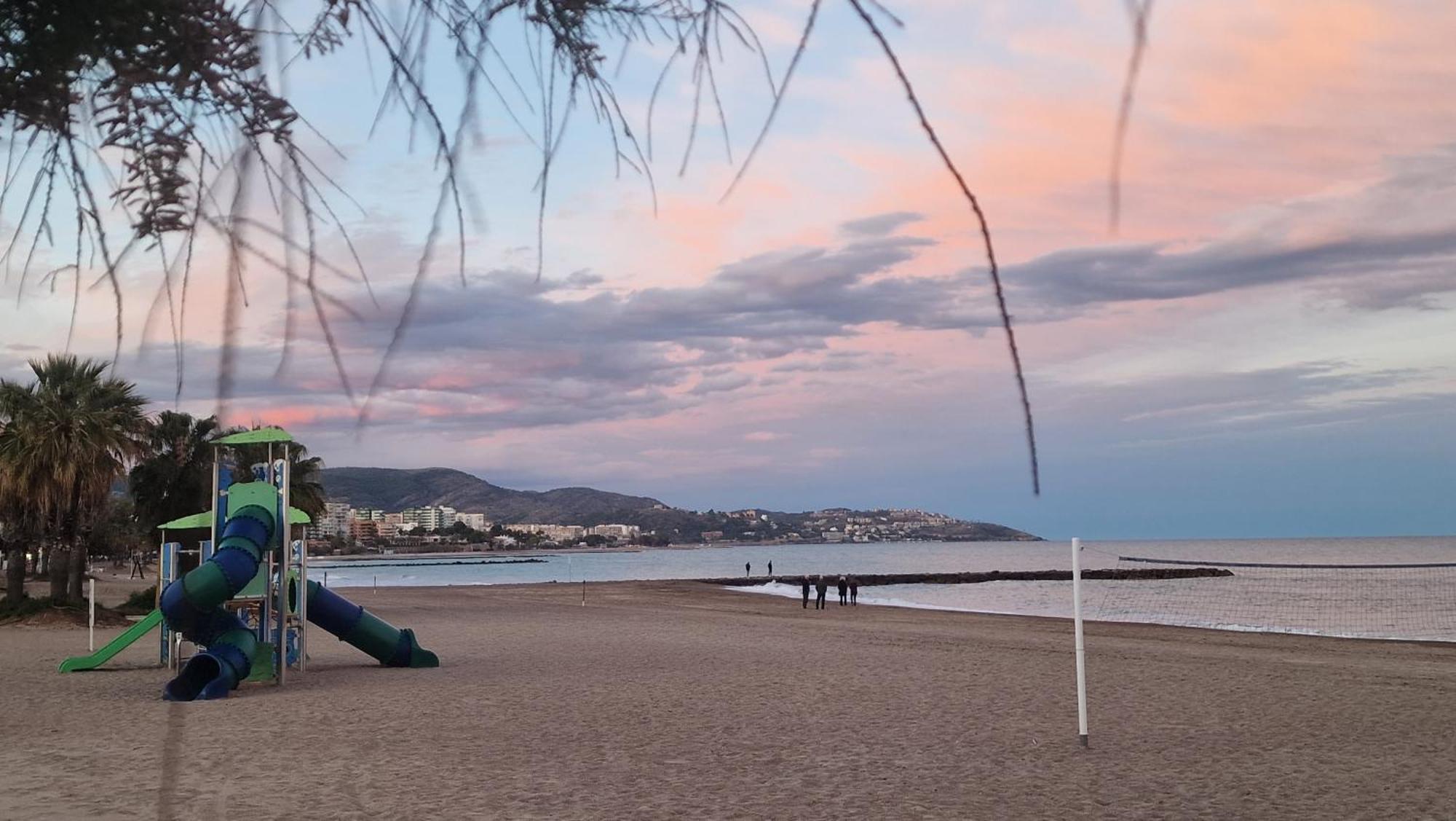 ベニカシムApartamento De 1 Habitacion Frente Al Mar Y Con Piscinaアパートメント エクステリア 写真